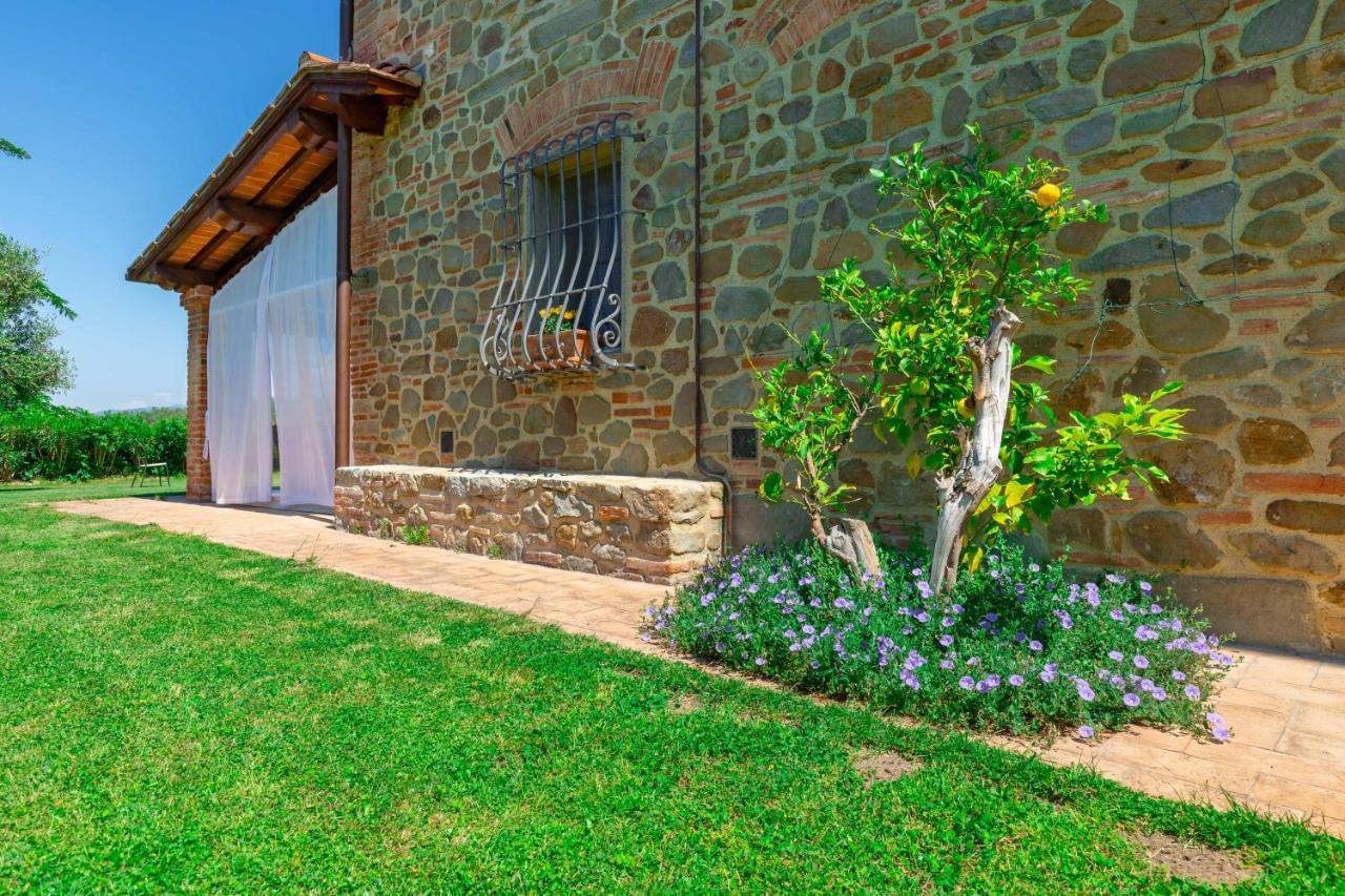 Bed and Breakfast La Casa Medioevale Lamporecchio Exterior foto